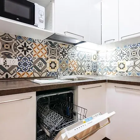 Toro Elegant Studio, In The Heart Of The Appartement Bologne