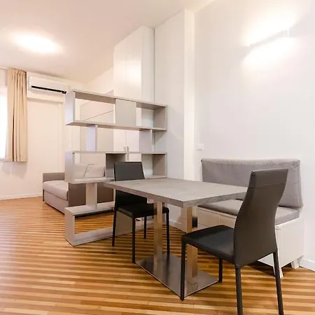Appartement Toro Elegant Studio, In The Heart Of The Bologne